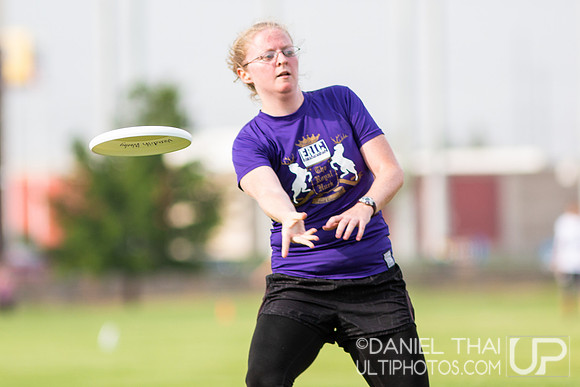 Texas 2 Finger  – Saturday Pool Play