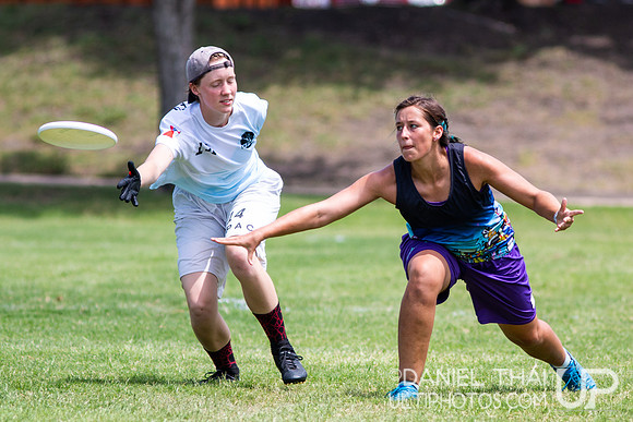 Texas 2 Finger  – Saturday Pool Play