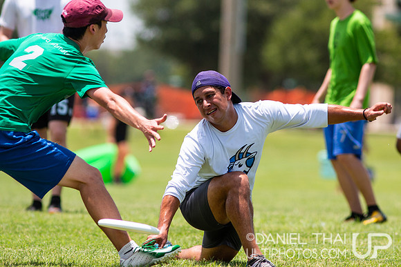 Texas 2 Finger  – Saturday Pool Play