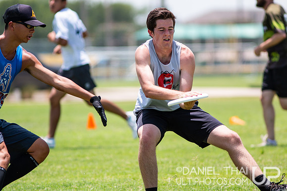 Texas 2 Finger  – Saturday Pool Play