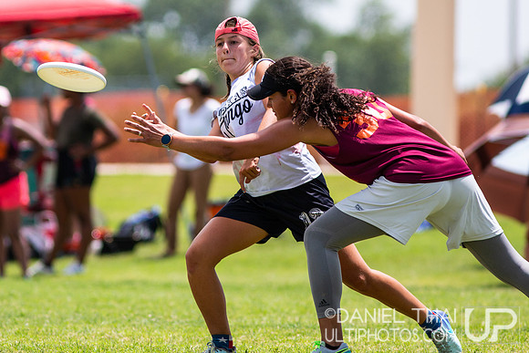 Texas 2 Finger  – Saturday Pool Play