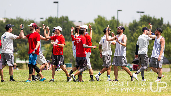 Texas 2 Finger  – Saturday Pool Play