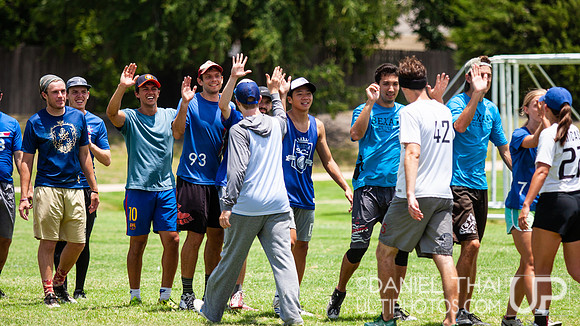 Texas 2 Finger  – Saturday Pool Play