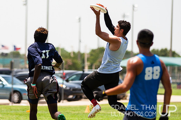 Texas 2 Finger  – Saturday Pool Play