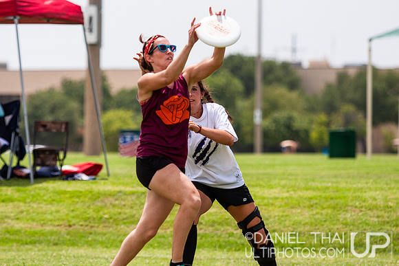 Texas 2 Finger  – Saturday Pool Play