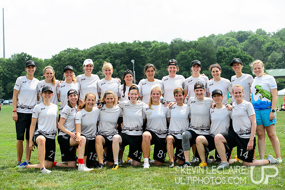 ZUF (Switzerland Women's) Team Photo -- 2018 WUCC Monday Action