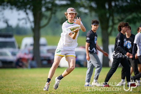 Highlights: quarterfinals at USAU D-I College Championships