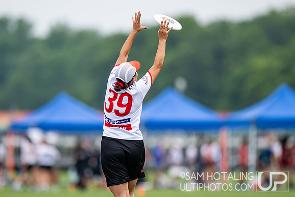 CUSB Shout vs Stella in pool play at World Ultimate Club Championships