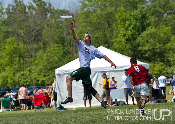2014 USAU D-I College Champs Saturday Action
