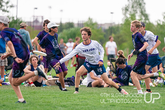 Pool play at 2024 USAU Youth Club Championship
