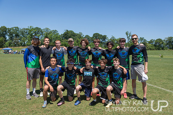 South Lakes Seahucks Team Photo