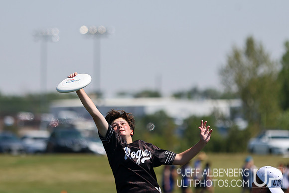 Pool play at USAU Youth Club Championships