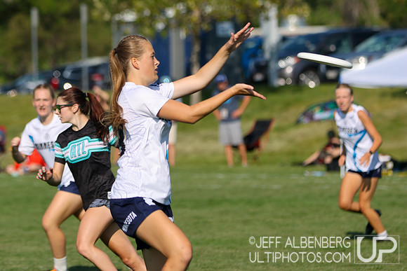 Pool play at USAU Youth Club Championships