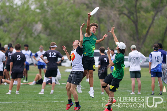 Bracket play at USAU Youth Club Championships