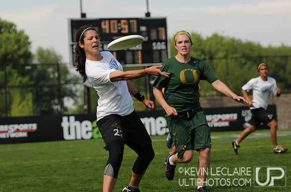 Sunday Photo Highlights Preview -- 2011 USAU College Championship
