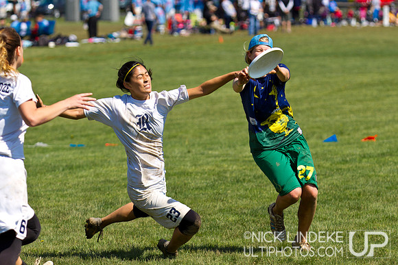 Sunday Action - D-III College Championships