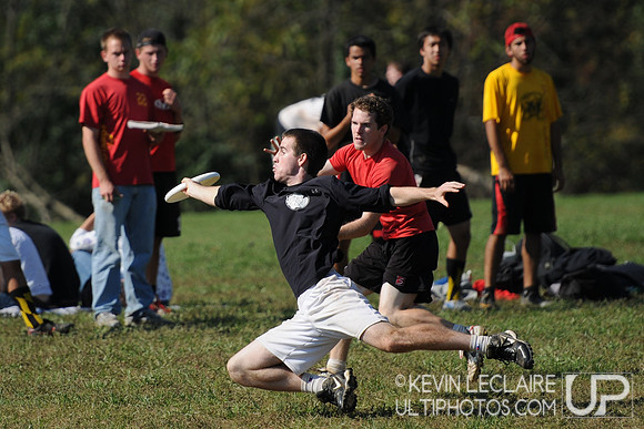 Hucks off the Hilltop -- Saturday Round 4 photo