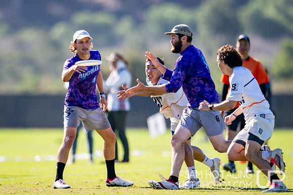 Hybrid vs. XIST in semifinals at USAU Club Championships
