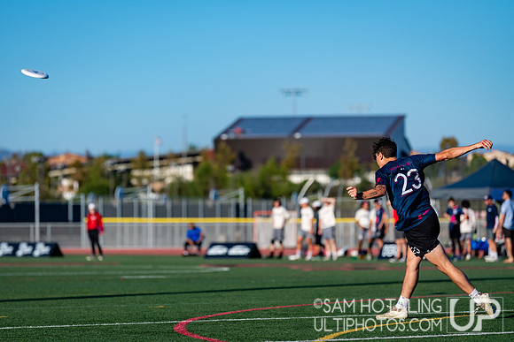 Johnny Bravo vs. Machine in semifinals at USAU Club Championships