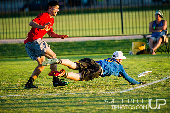 USAU_Nationals_2013_Thursday_20131017_183202_JBP2781