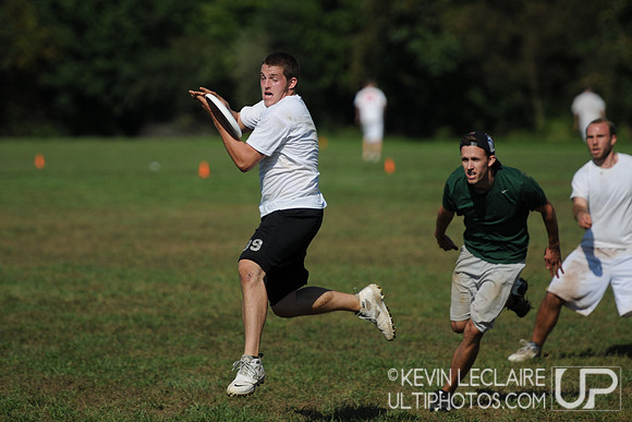 Hucks off the Hilltop -- Saturday Round 4 photo