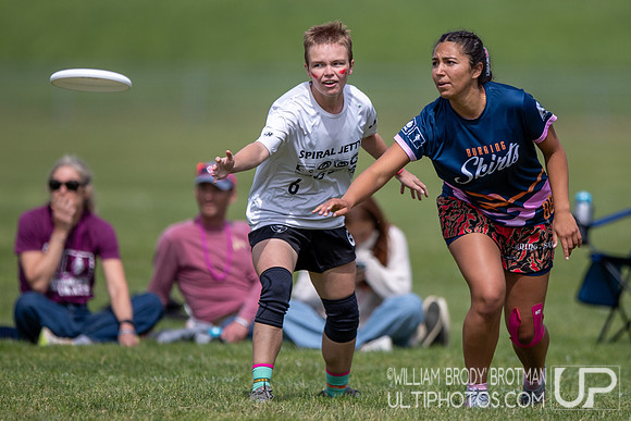 Day 1 of the USA Ultimate D-I College Championships