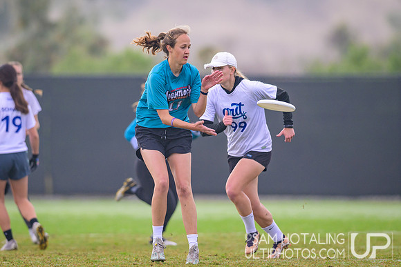 Grit vs. Nightlock in consolation brackets at USAU Club Championships