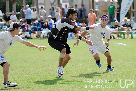 Mixed Finals - Blackbird vs. Polar Bears - 2011 USAU Club Championships