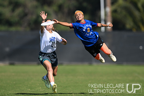 Molly Brown vs Grit - Thurs Pool R2 - USA Ultimate Club Champs 2023