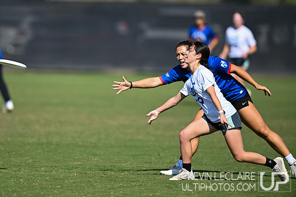 Molly Brown vs Grit - Thurs Pool R2 - USA Ultimate Club Champs 2023