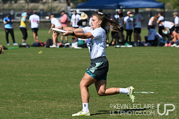 Molly Brown vs Grit - Thurs Pool R2 - USA Ultimate Club Champs 2023