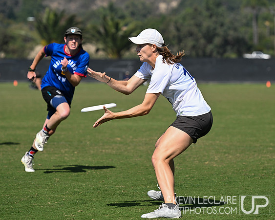 Molly Brown vs Grit - Thurs Pool R2 - USA Ultimate Club Champs 2023