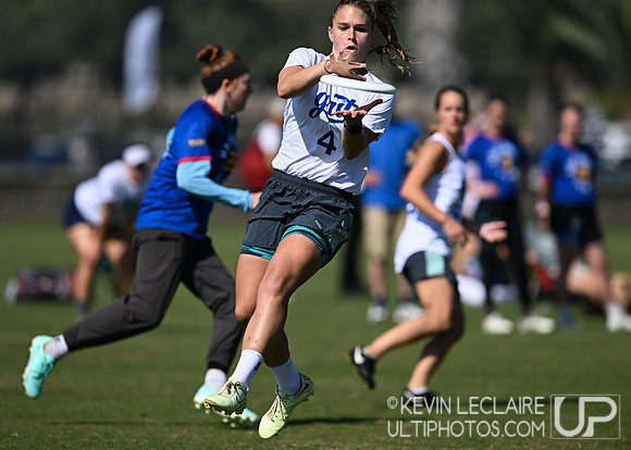Molly Brown vs Grit - Thurs Pool R2 - USA Ultimate Club Champs 2023