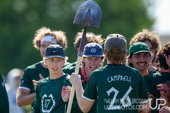 Day 2 of the USA Ultimate D-I College Championships
