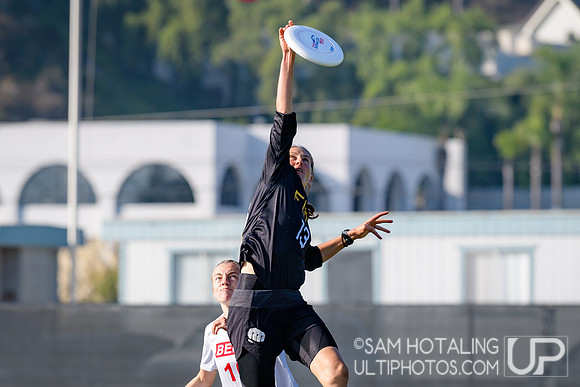 BENT vs. Fury in pool play at USAU Club Championships