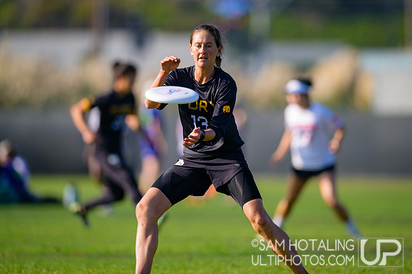 BENT vs. Fury in pool play at USAU Club Championships