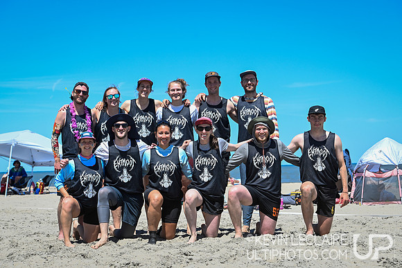 Entmoot Team Photo - Saturday - 2025 Beach Championships