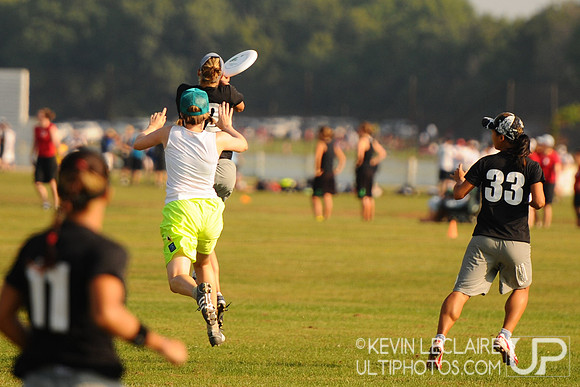 Saturday Women's division action -- Chesapeake Open 2010