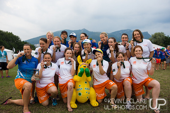 PRIMAL Ultimate Club Team Photo (Women's Masters Spirit Winners)