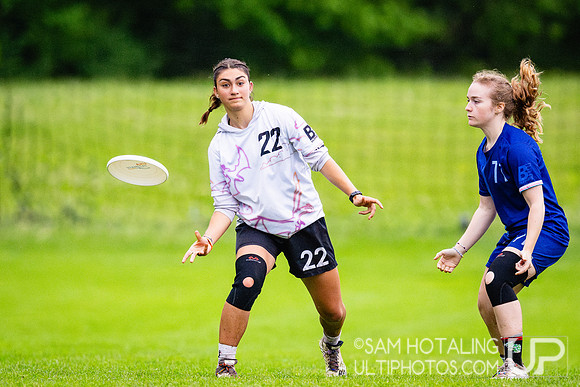 Women’s pool play at USAU DI College Championships