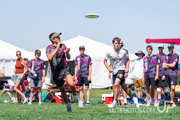 Pool play at 2024 USAU Youth Club Championship