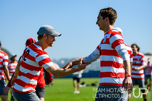Furious George vs. Machine in pool play at USAU Club Championships