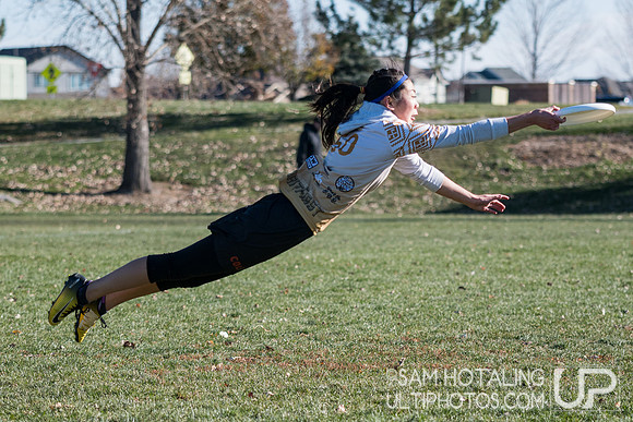BROOMFIELD, CO: Arapahoe Black vs. Lakewood DEEP; Pool Play at CO Mixed HS States, Nov. 10, 2018. © Samuel Hotaling for UltiPhotos