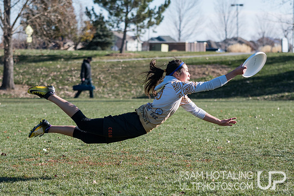 BROOMFIELD, CO: Arapahoe Black vs. Lakewood DEEP; Pool Play at CO Mixed HS States, Nov. 10, 2018. © Samuel Hotaling for UltiPhotos