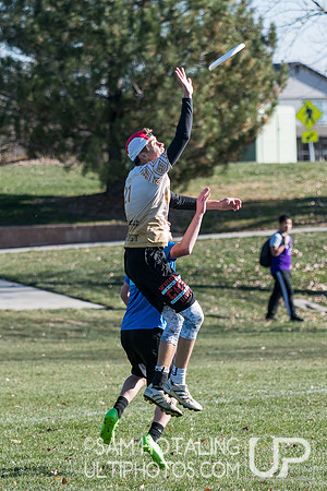 BROOMFIELD, CO: Arapahoe Black vs. Lakewood DEEP; Pool Play at CO Mixed HS States, Nov. 10, 2018. © Samuel Hotaling for UltiPhotos