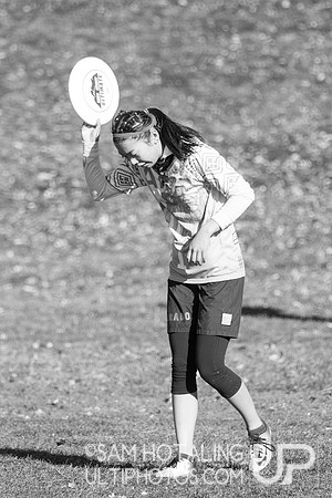BROOMFIELD, CO: Arapahoe Black vs. Lakewood DEEP; Pool Play at CO Mixed HS States, Nov. 10, 2018. © Samuel Hotaling for UltiPhotos