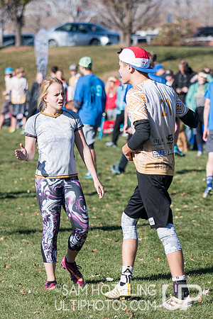 BROOMFIELD, CO: Arapahoe Black vs. Lakewood DEEP; Pool Play at CO Mixed HS States, Nov. 10, 2018. © Samuel Hotaling for UltiPhotos