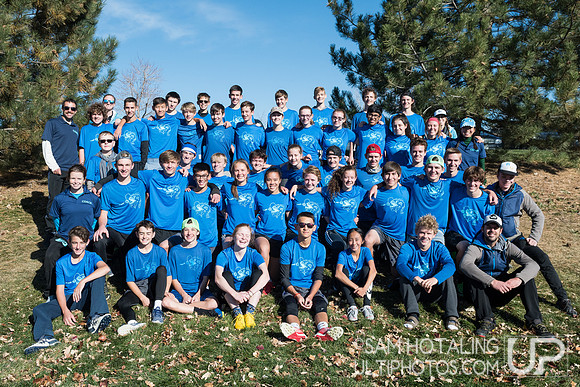 BROOMFIELD, CO: Arapahoe Black vs. Lakewood DEEP; Pool Play at CO Mixed HS States, Nov. 10, 2018. © Samuel Hotaling for UltiPhotos