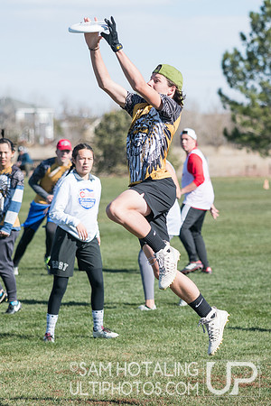 BROOMFIELD, CO: Arapahoe Gold vs. East High Angels; Pool Play at CO HS Mixed DII States, Nov. 10, 2018. © Samuel Hotaling for UltiPhotos