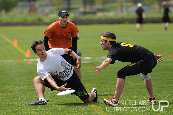 Saturday 10:30am round -- 2011 USAU College Championships